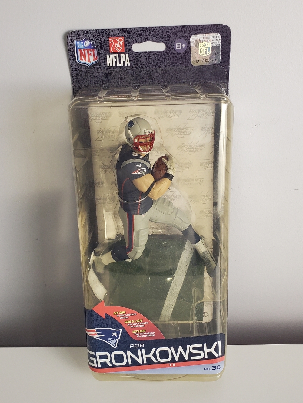 ROB GRONKOWSKI MCFARLANE FIGURE NFL 36 SERIES NEW ENGLAND PATRIOTS NEW